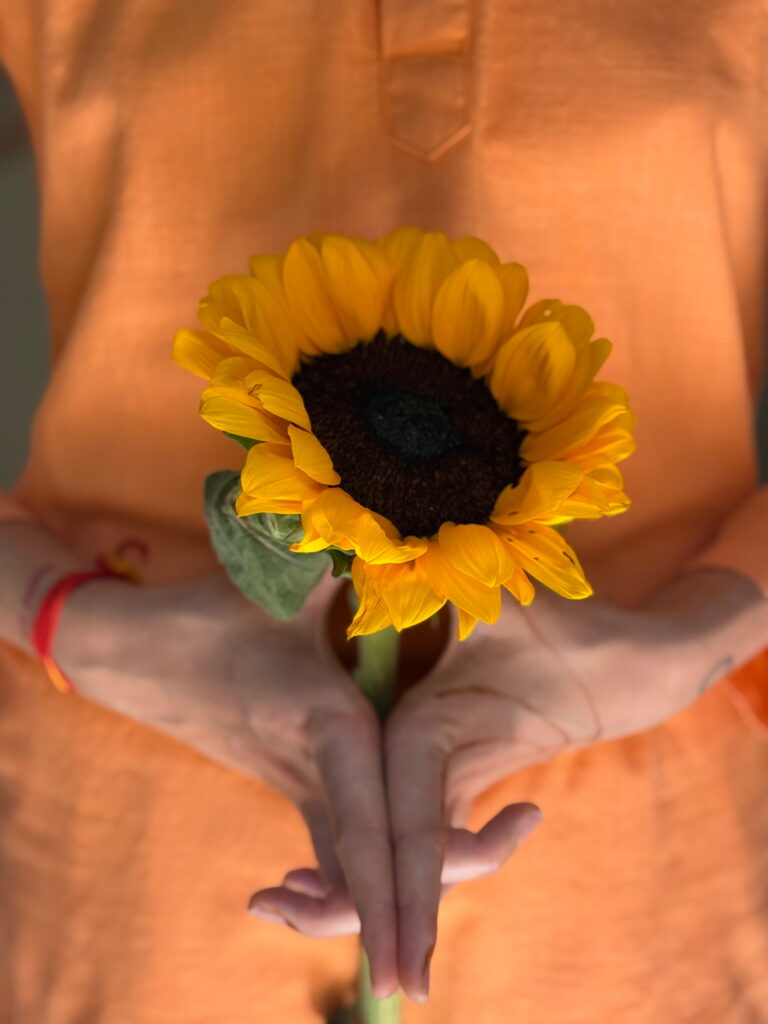 Student Practicing Pranayama with mudras in Online Pranayama class